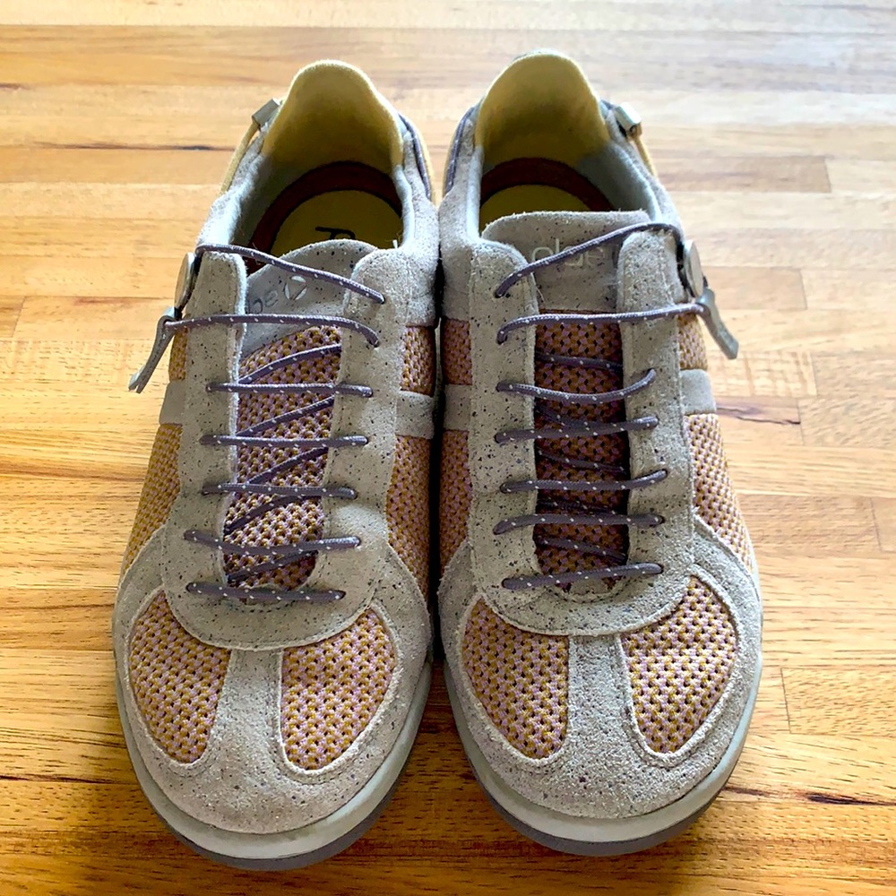 Plae shoes